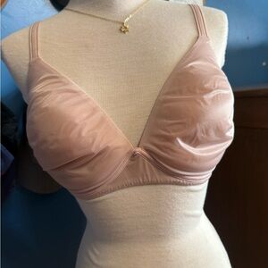 Victoria's Secret Soft Pink Bra 36D